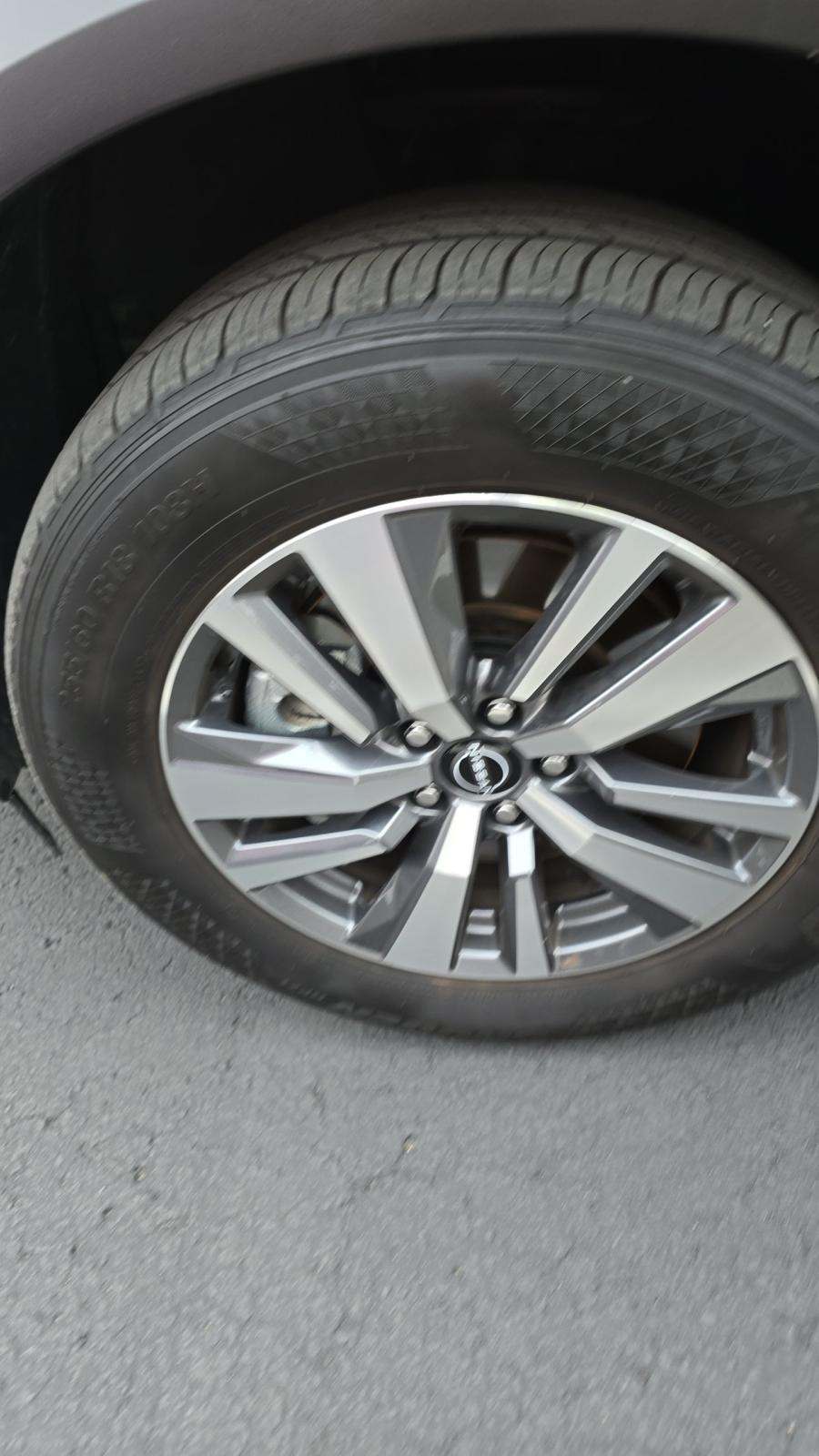 2024 Nissan Pathfinder SL FWD