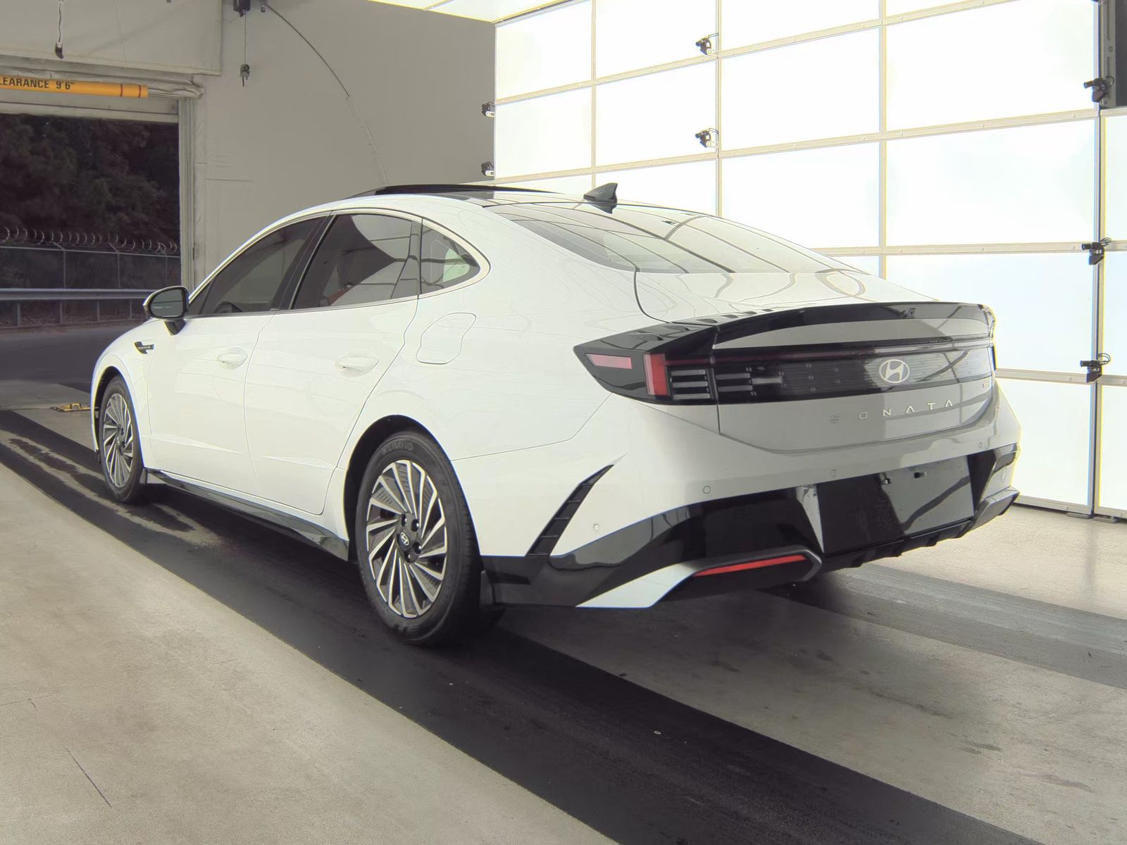 2025 Hyundai Sonata Hybrid Limited FWD