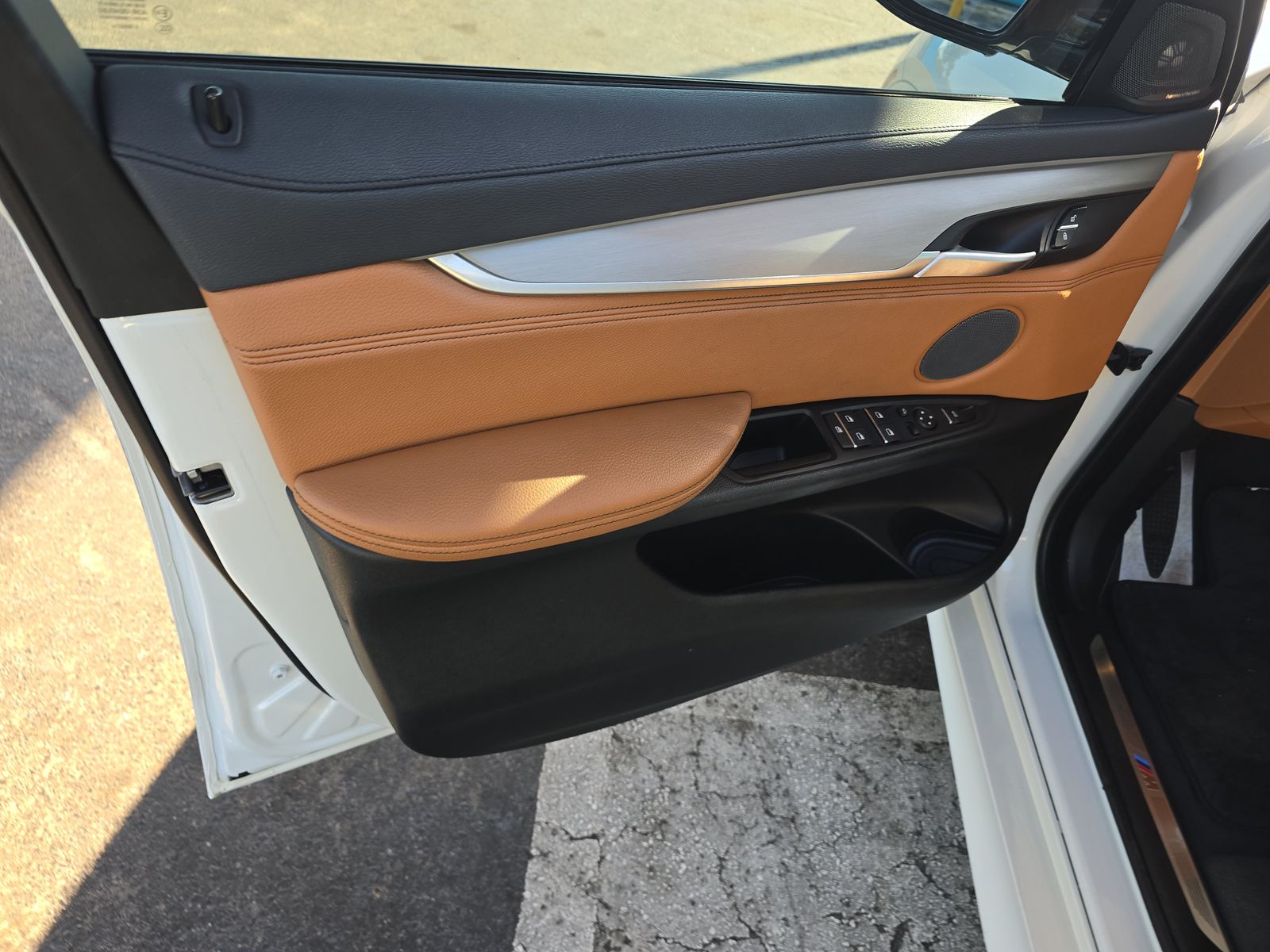 2017 BMW X6 xDrive50i AWD