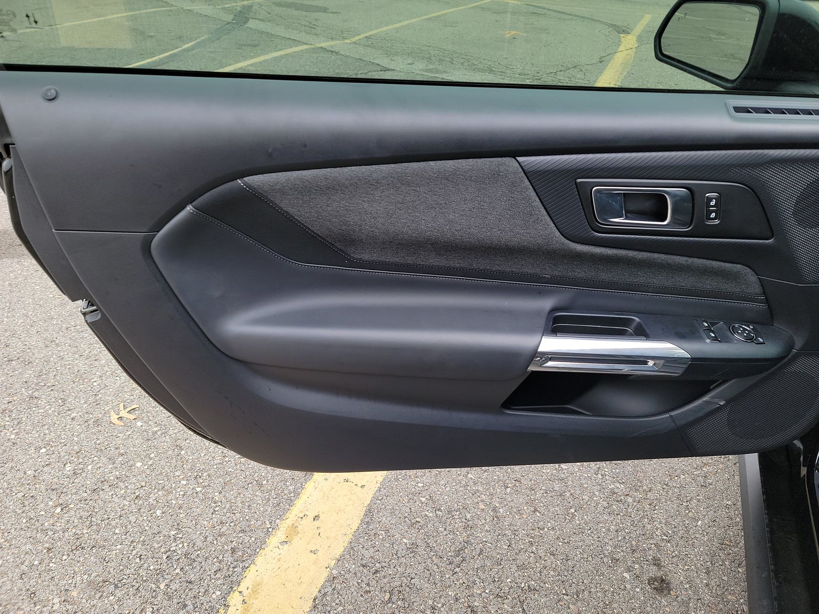 2025 Ford Mustang EcoBoost RWD