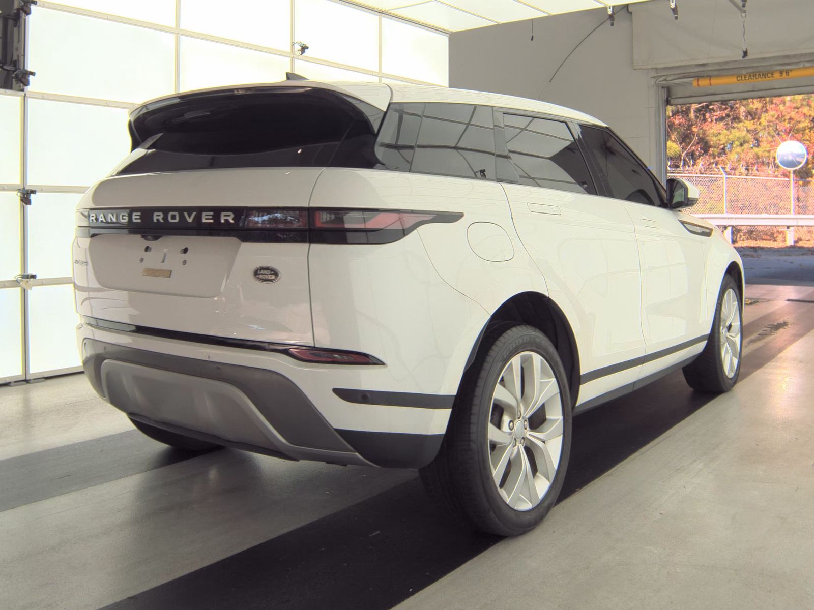 2022 Land Rover Range Rover Evoque SE AWD