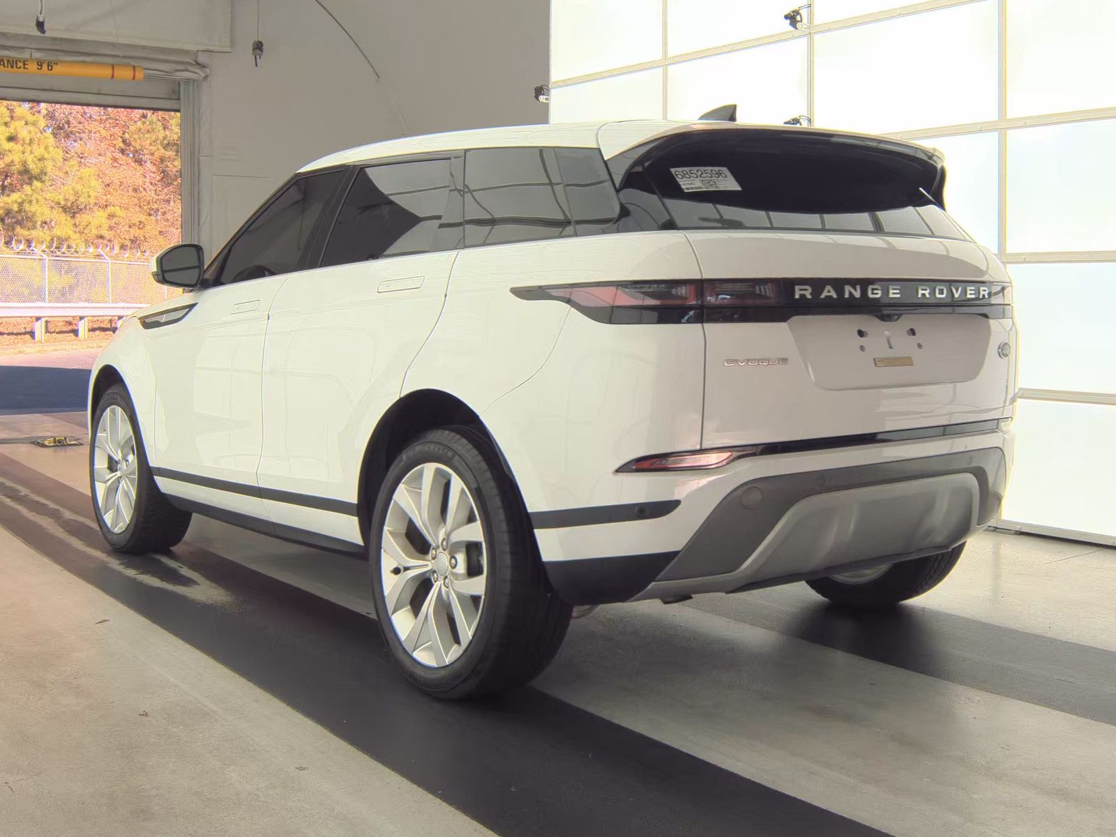 2022 Land Rover Range Rover Evoque SE AWD