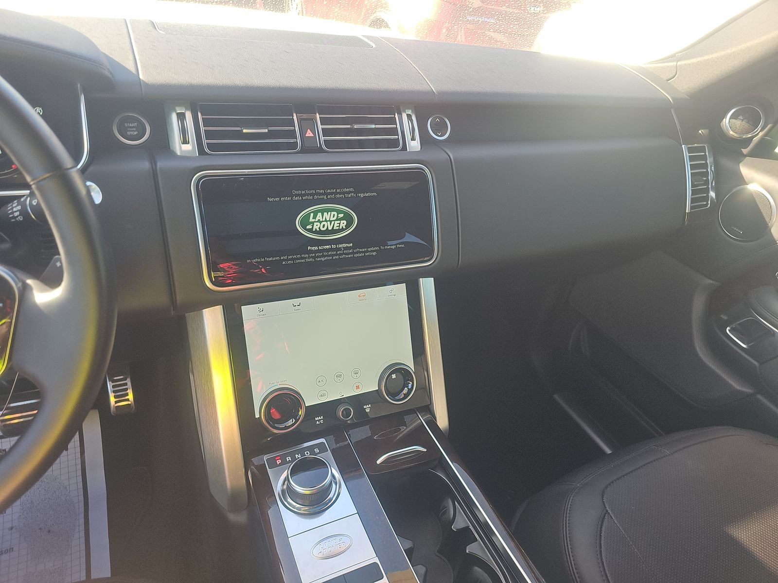 2022 Land Rover Range Rover P525 Westminster AWD