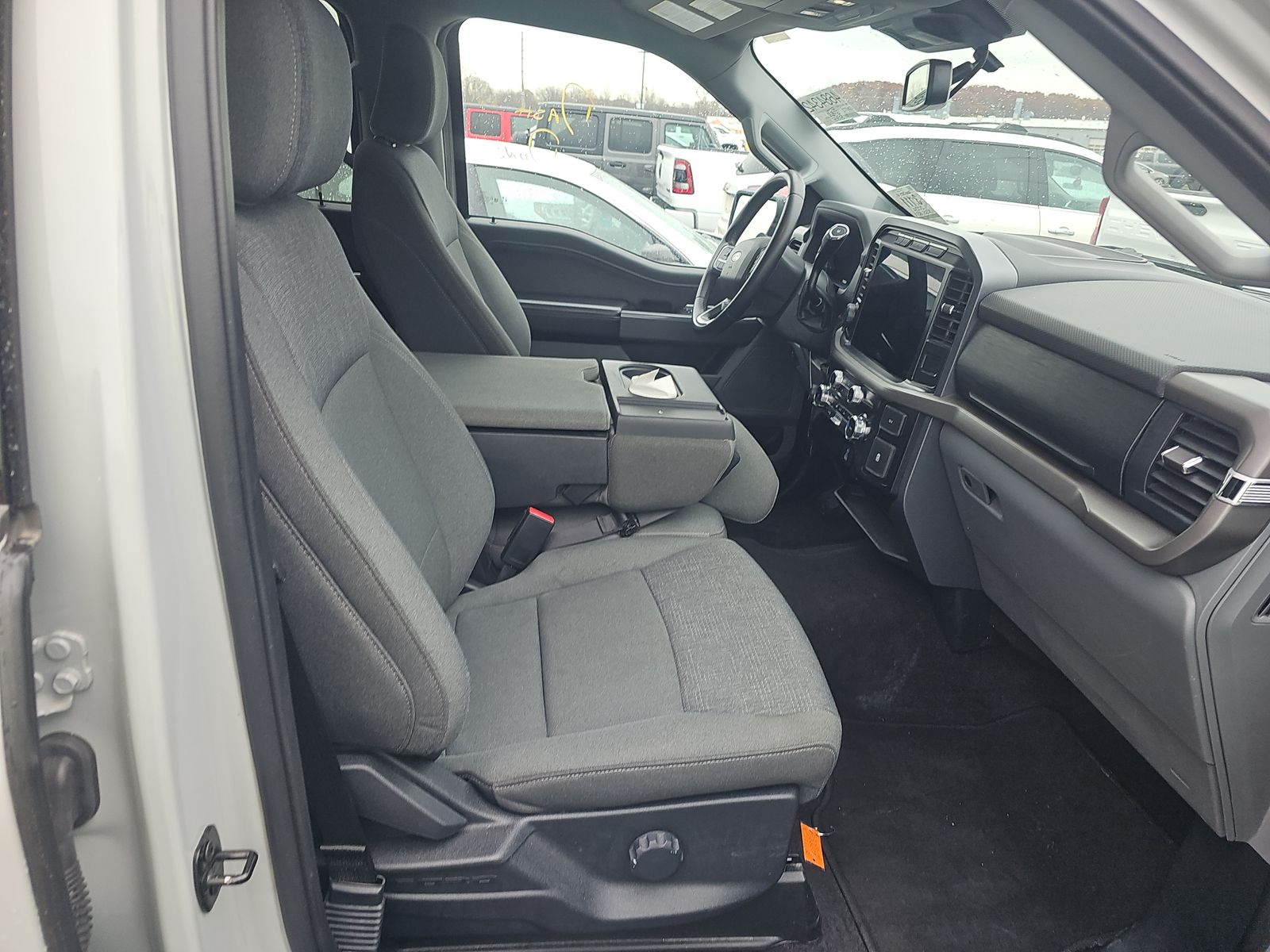 2024 Ford F-150 XLT AWD