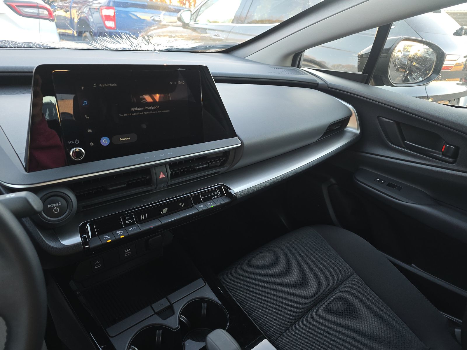 2025 Toyota Prius LE FWD