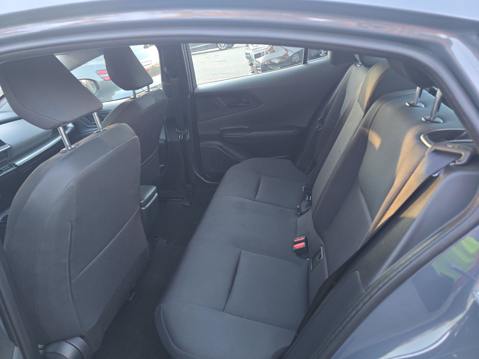 2025 Toyota Prius LE FWD