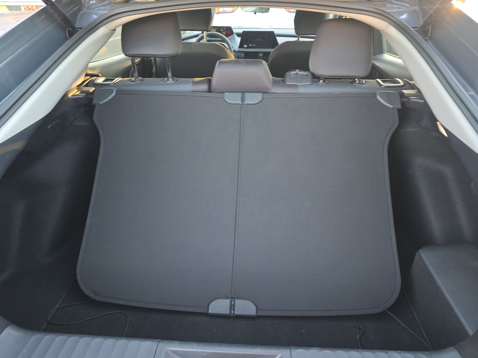 2025 Toyota Prius LE FWD