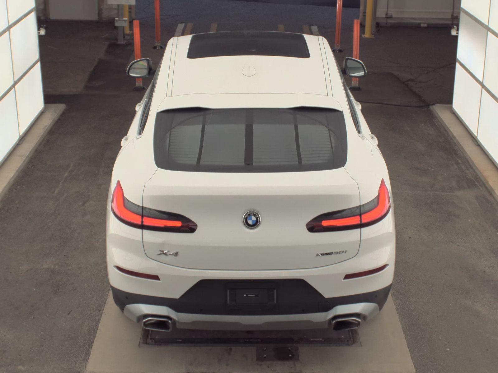 2025 BMW X4 xDrive30i AWD