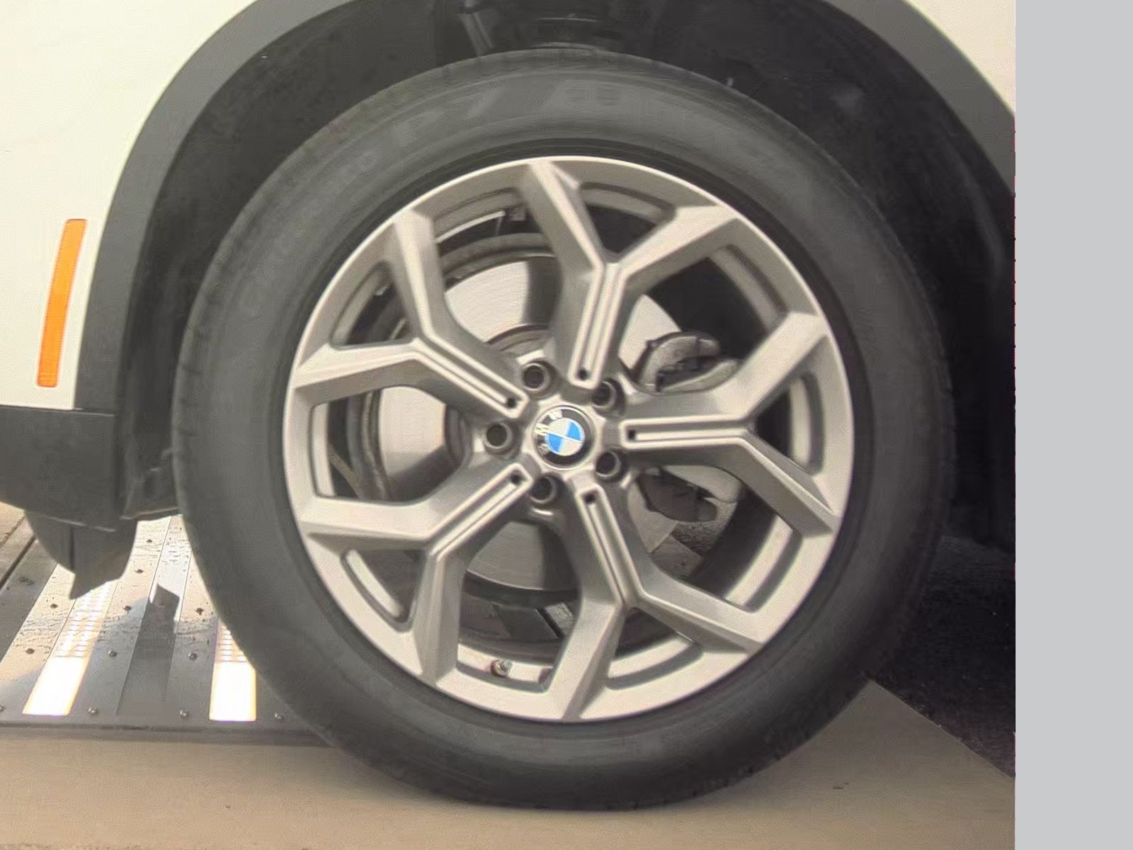 2025 BMW X4 xDrive30i AWD