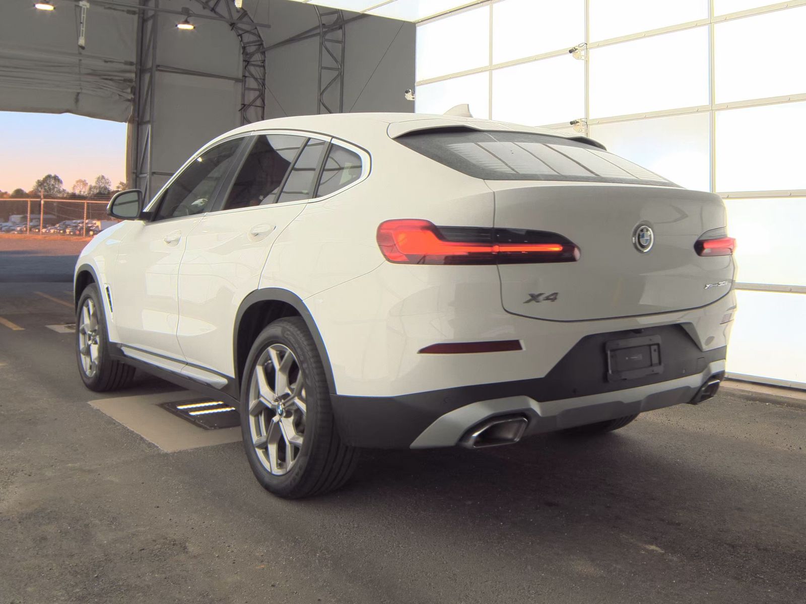 2025 BMW X4 xDrive30i AWD