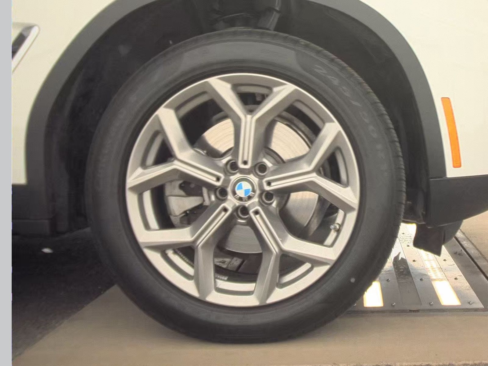 2025 BMW X4 xDrive30i AWD