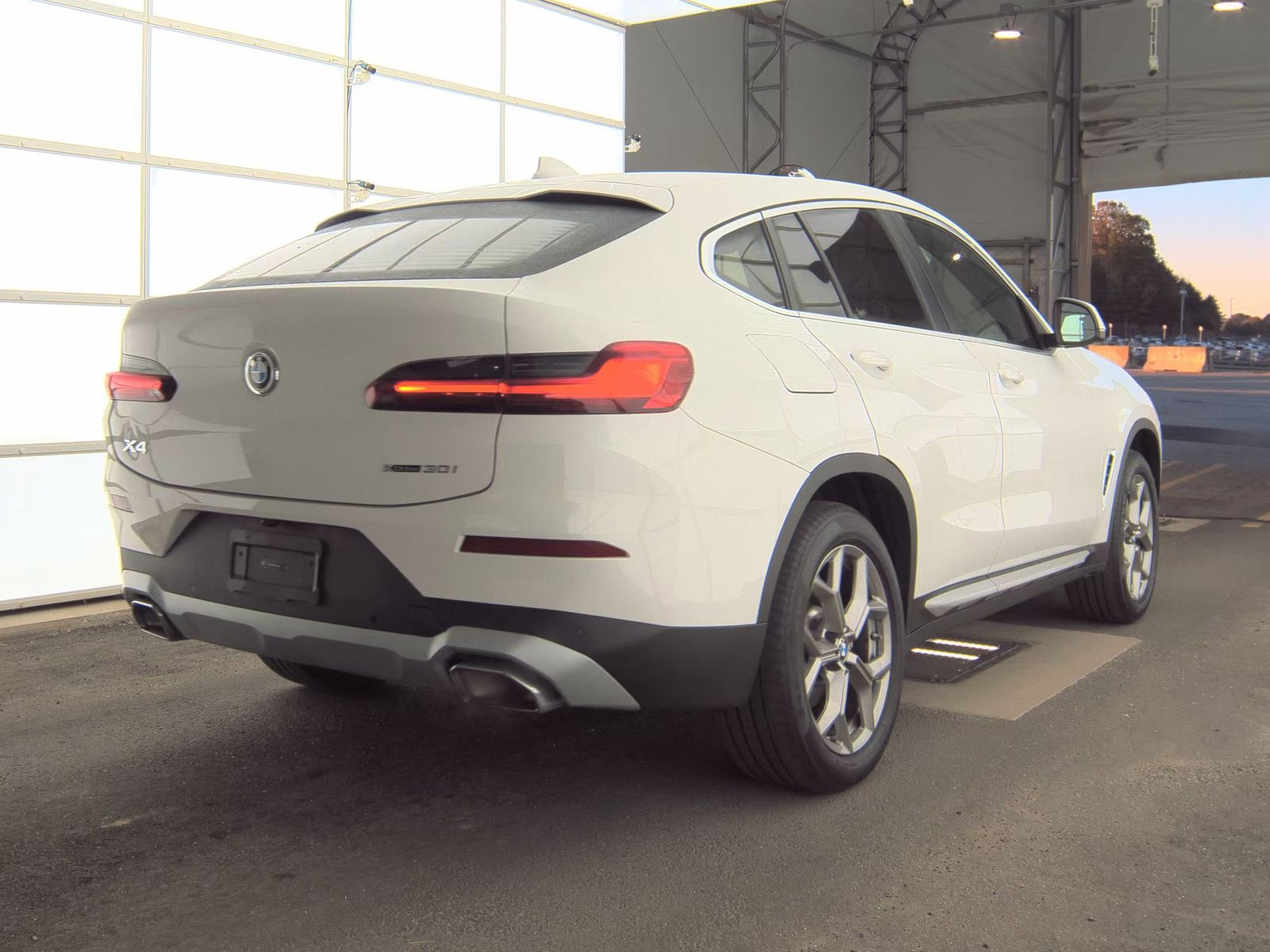 2025 BMW X4 xDrive30i AWD