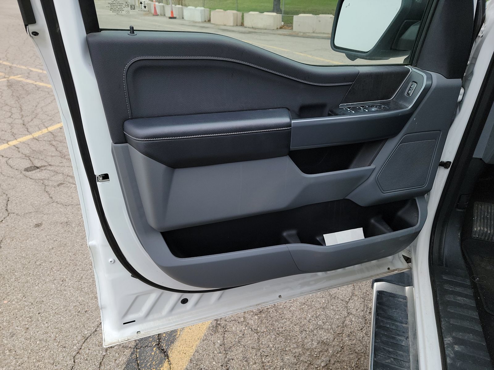 2024 Ford F-150 XLT AWD