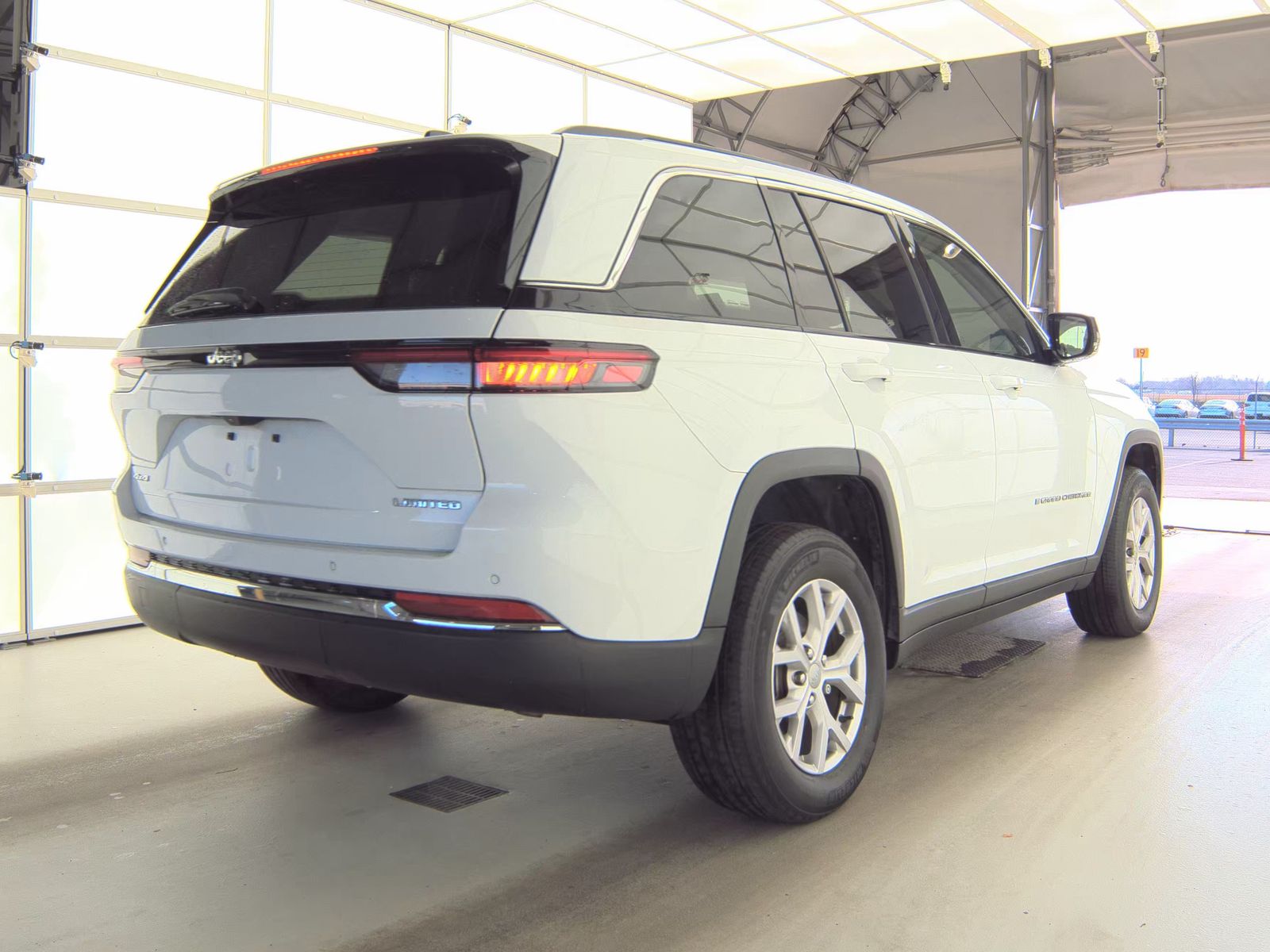 2022 Jeep Grand Cherokee Limited AWD