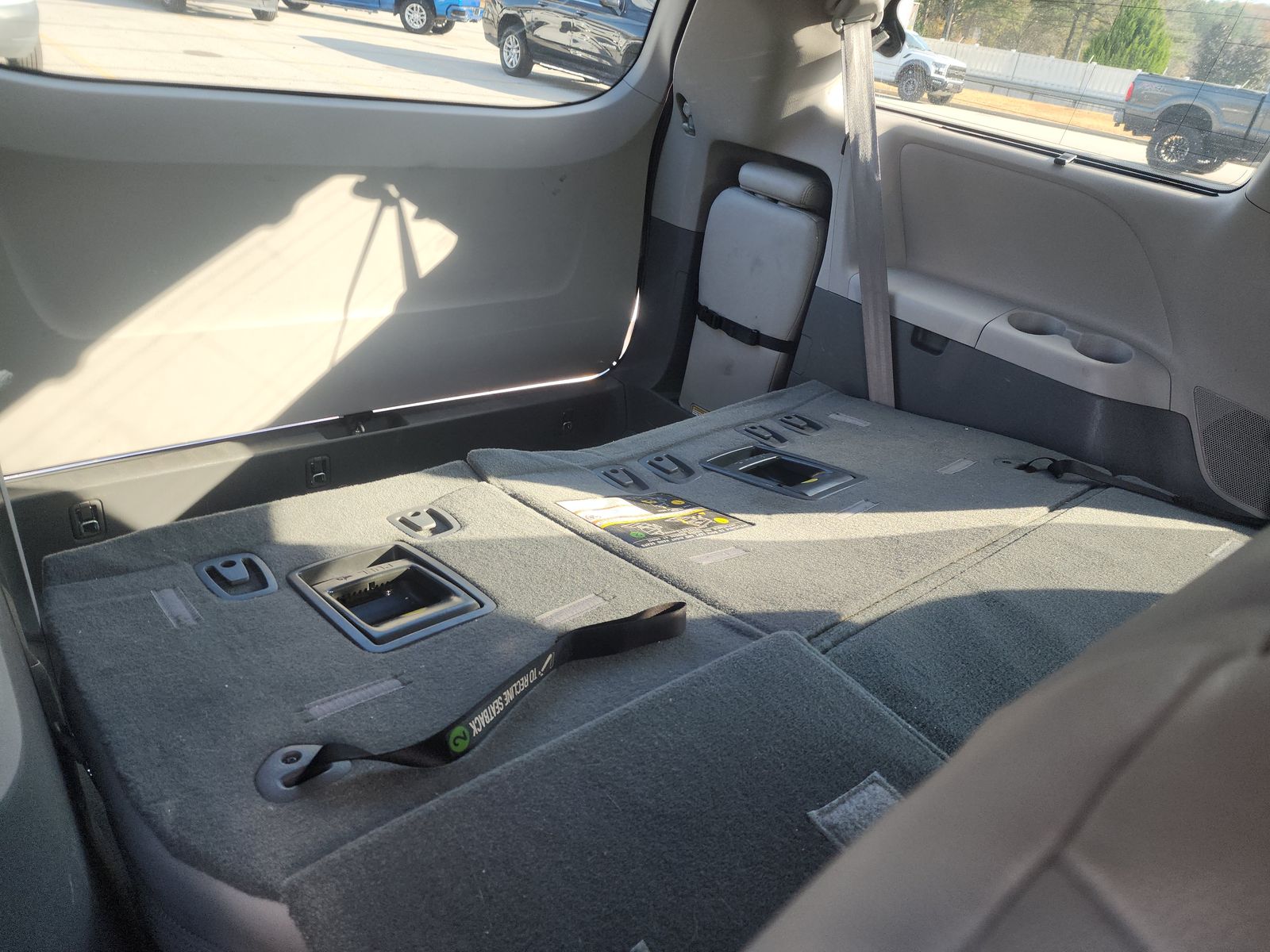 2020 Toyota Sienna XLE FWD