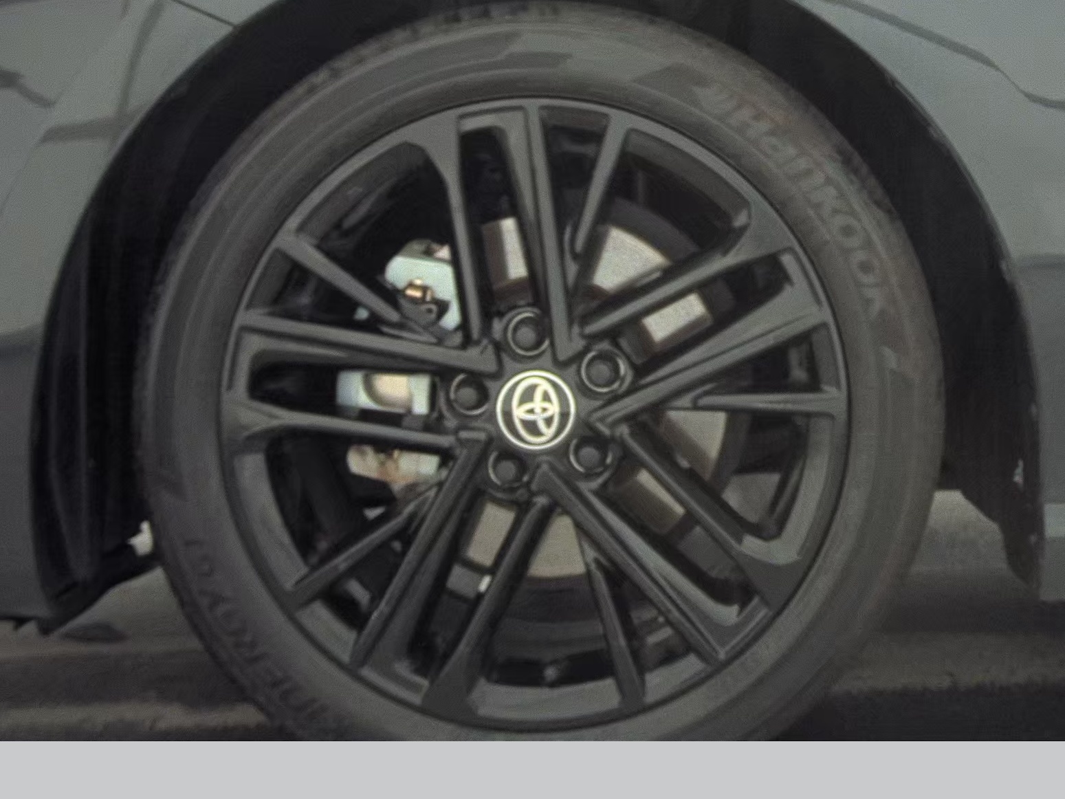 2025 Toyota Camry SE FWD