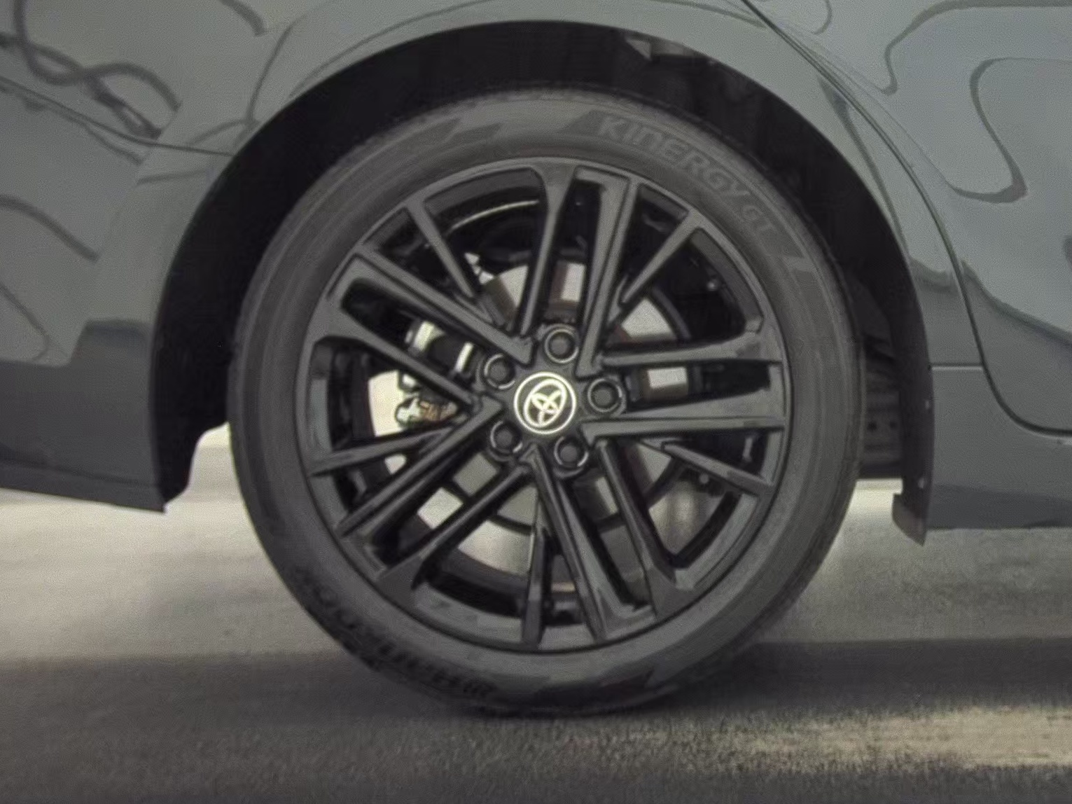 2025 Toyota Camry SE FWD