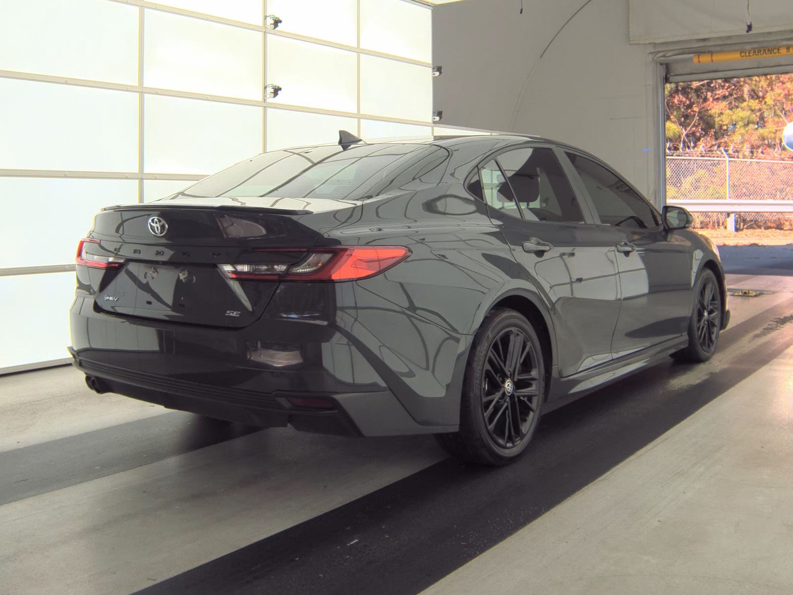 2025 Toyota Camry SE FWD