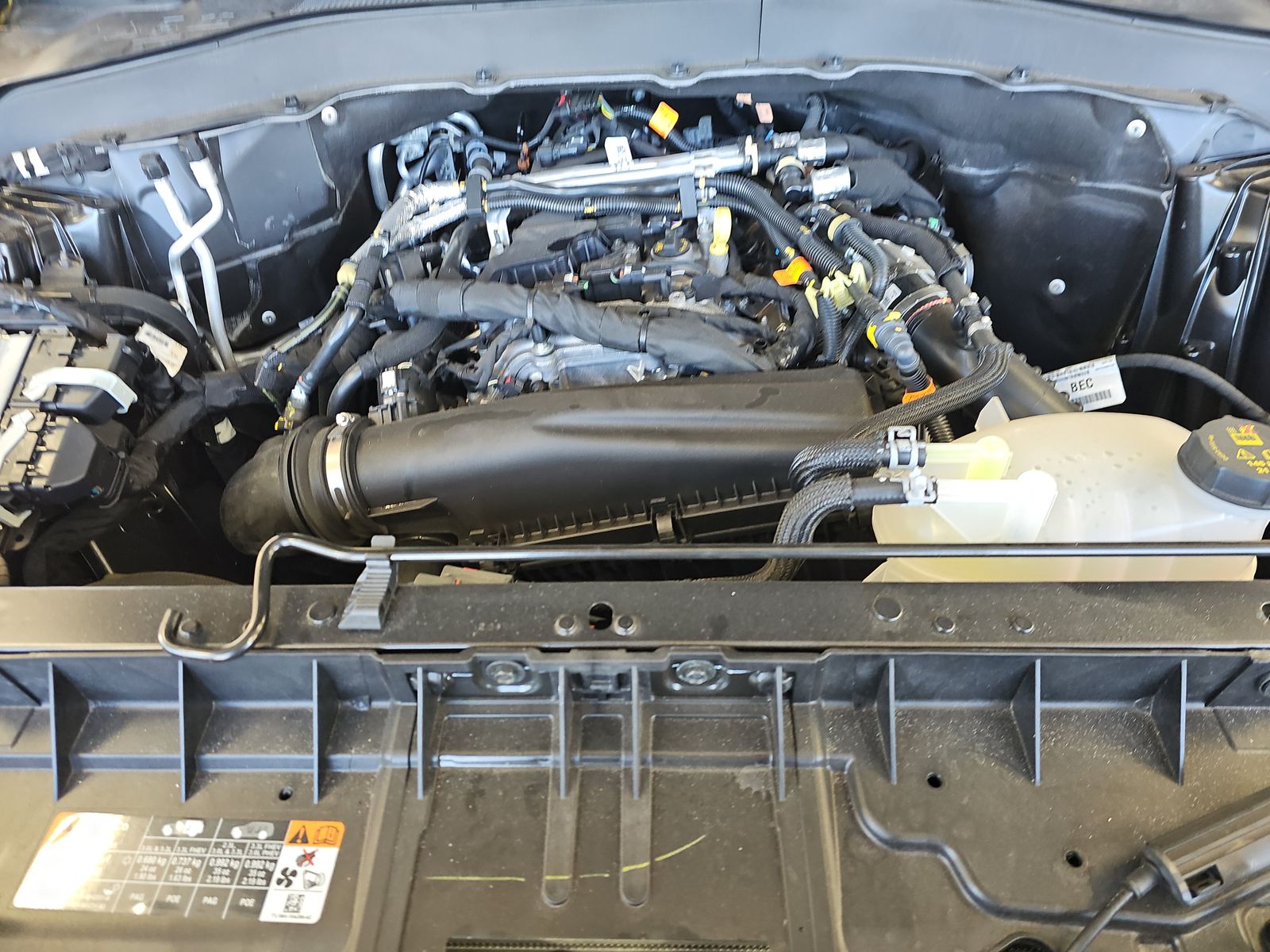 2025 Ford Explorer Active RWD