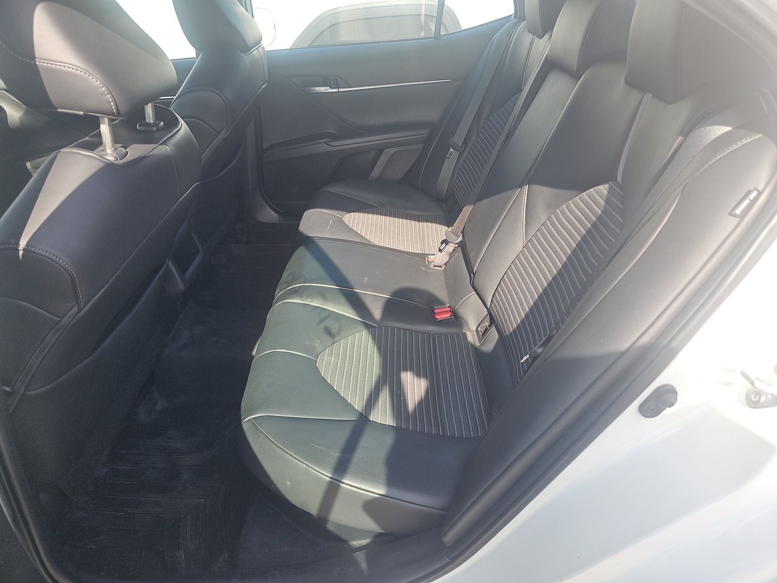 2022 Toyota Camry Hybrid Nightshade FWD