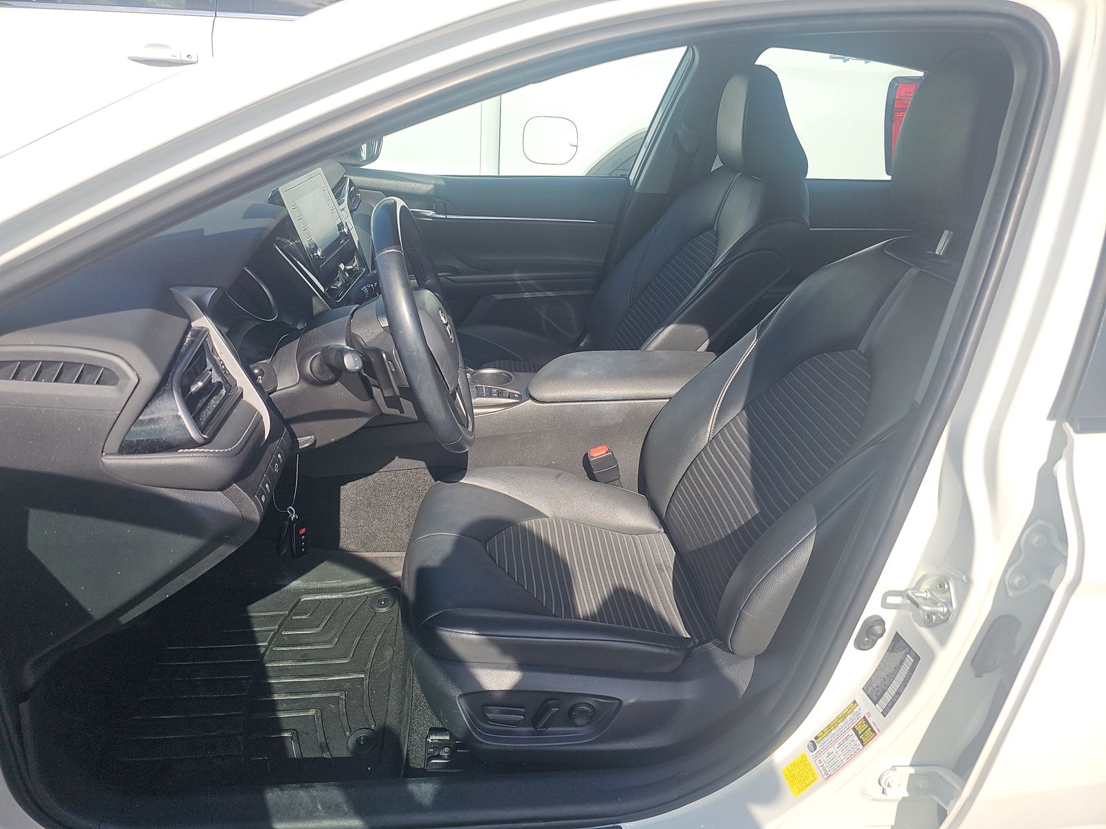 2022 Toyota Camry Hybrid Nightshade FWD