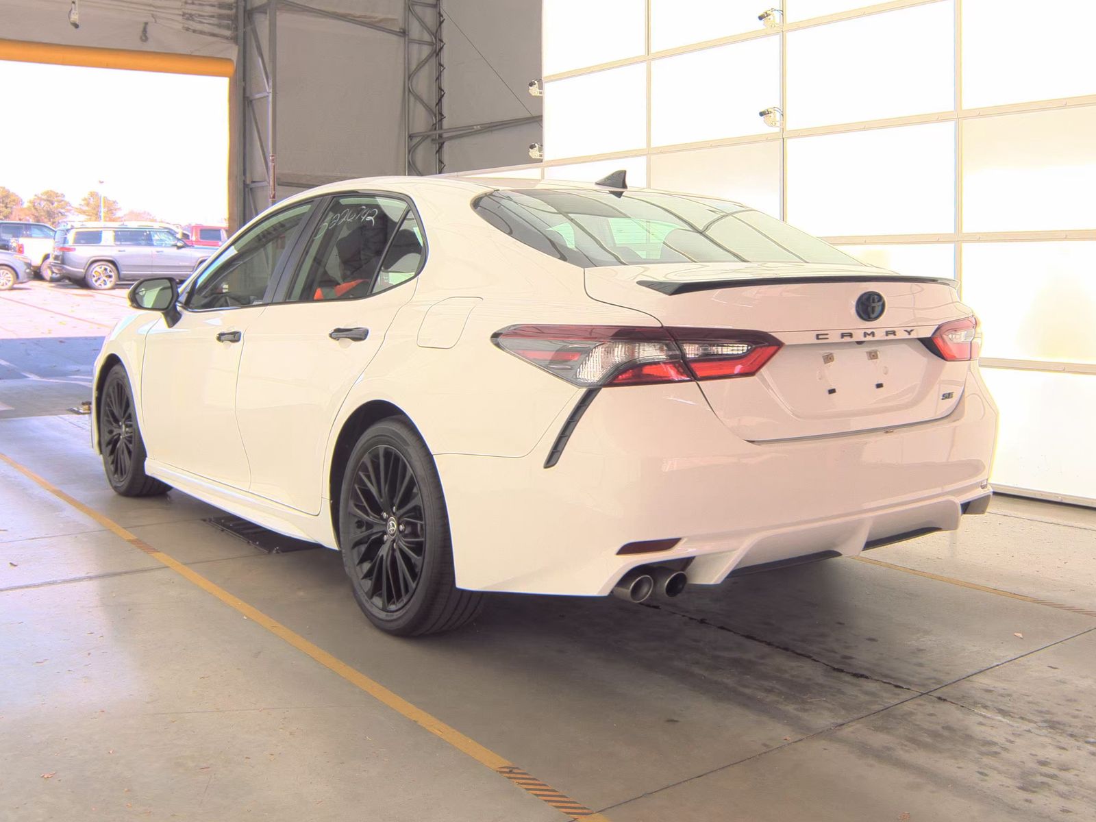 2022 Toyota Camry Hybrid Nightshade FWD