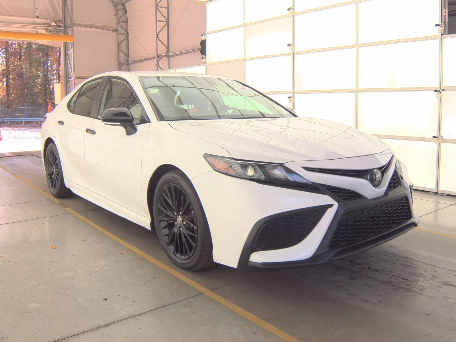 2022 Toyota Camry Hybrid Nightshade FWD