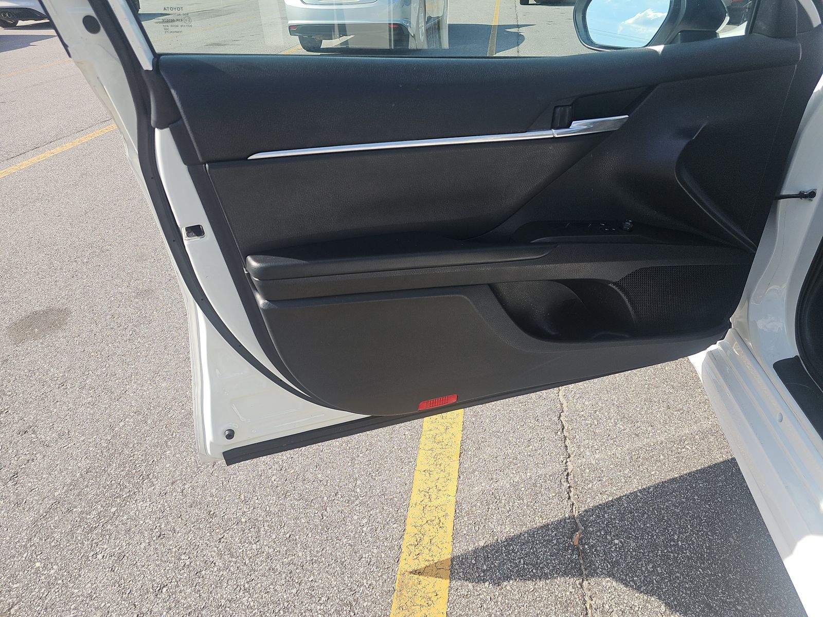 2022 Toyota Camry Hybrid Nightshade FWD