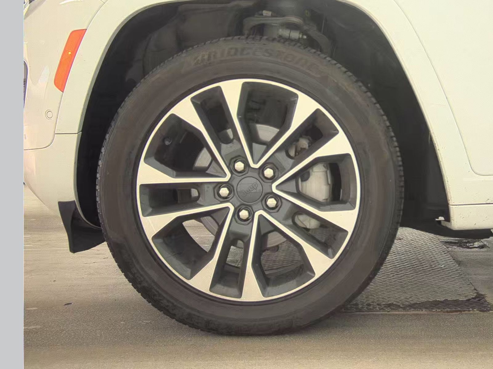 2022 Jeep Grand Cherokee Overland AWD