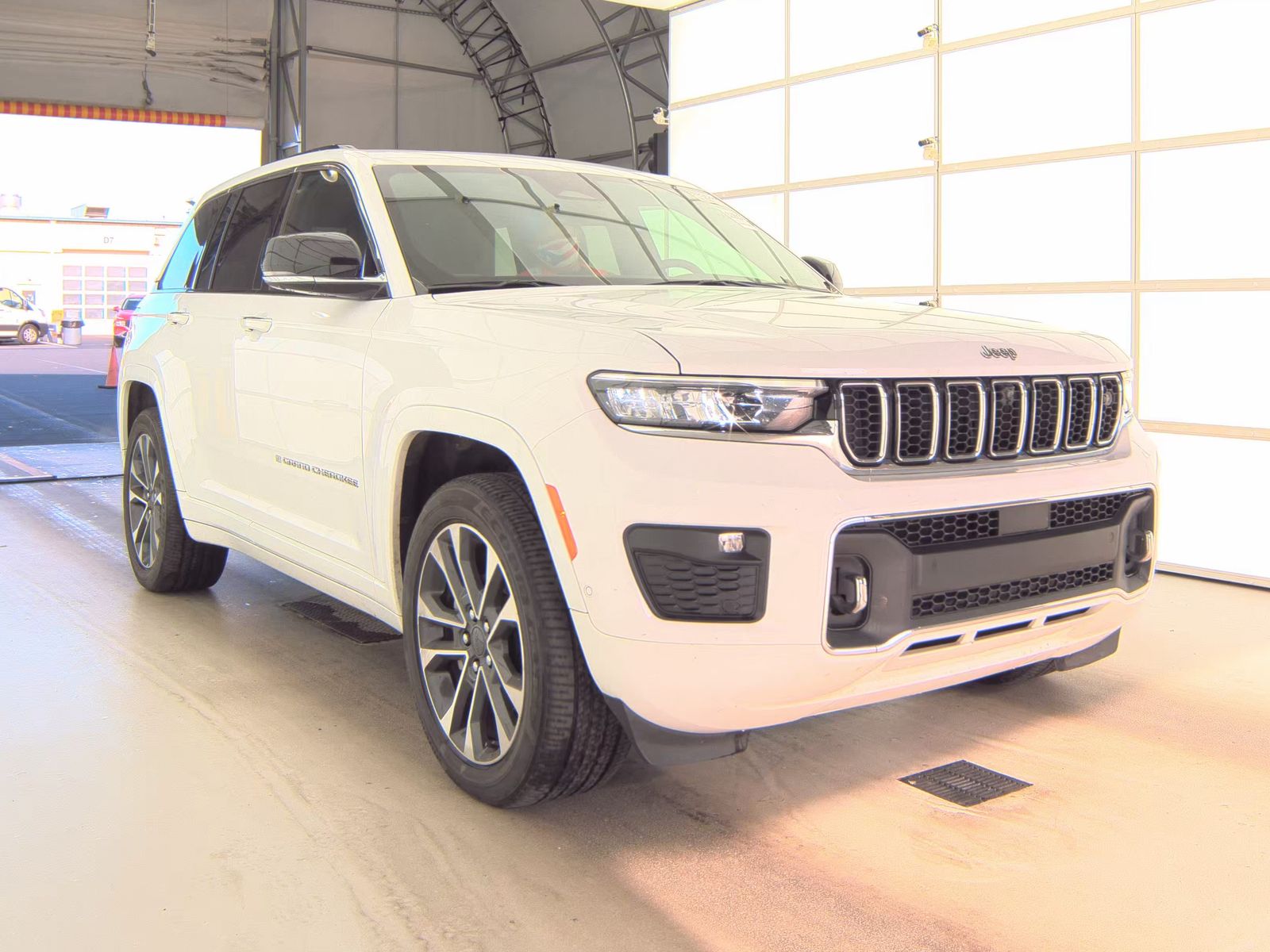 2022 Jeep Grand Cherokee Overland AWD