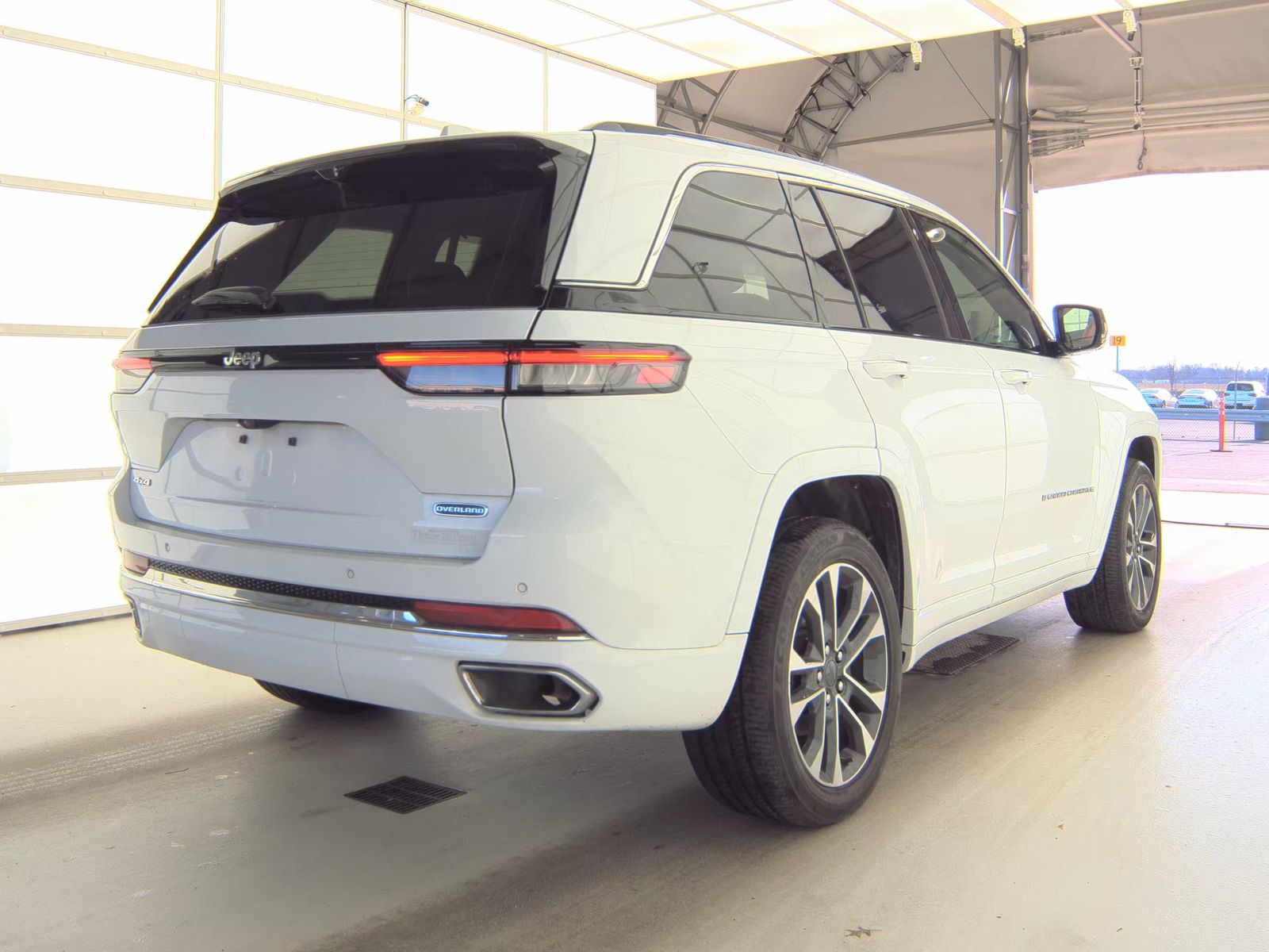 2022 Jeep Grand Cherokee Overland AWD