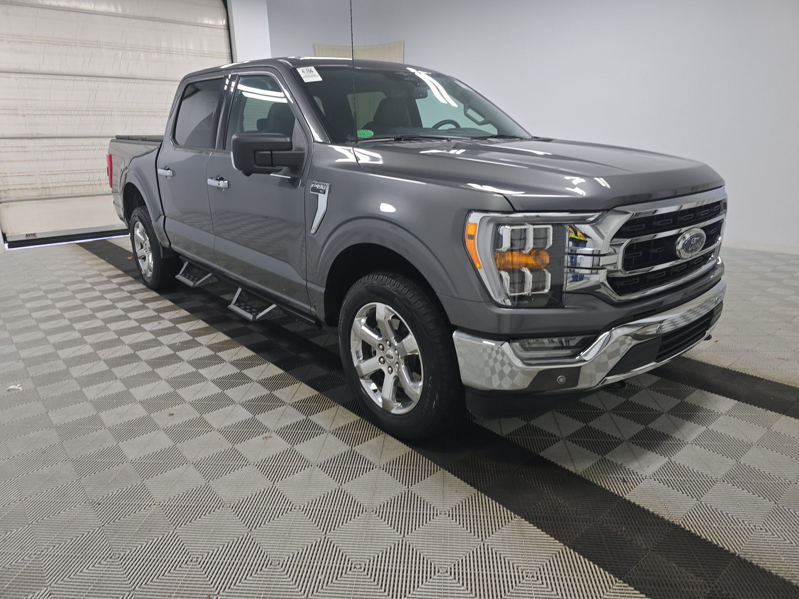 2023 Ford F-150 XLT AWD