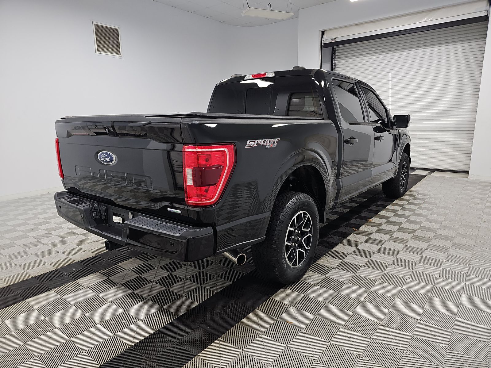 2023 Ford F-150 XLT AWD