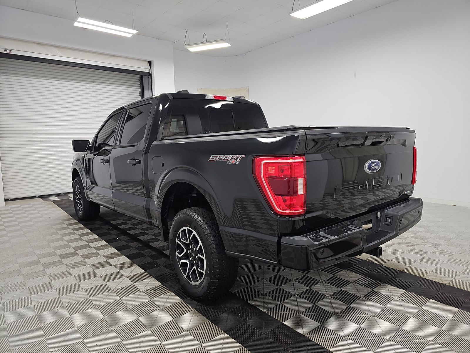 2023 Ford F-150 XLT AWD