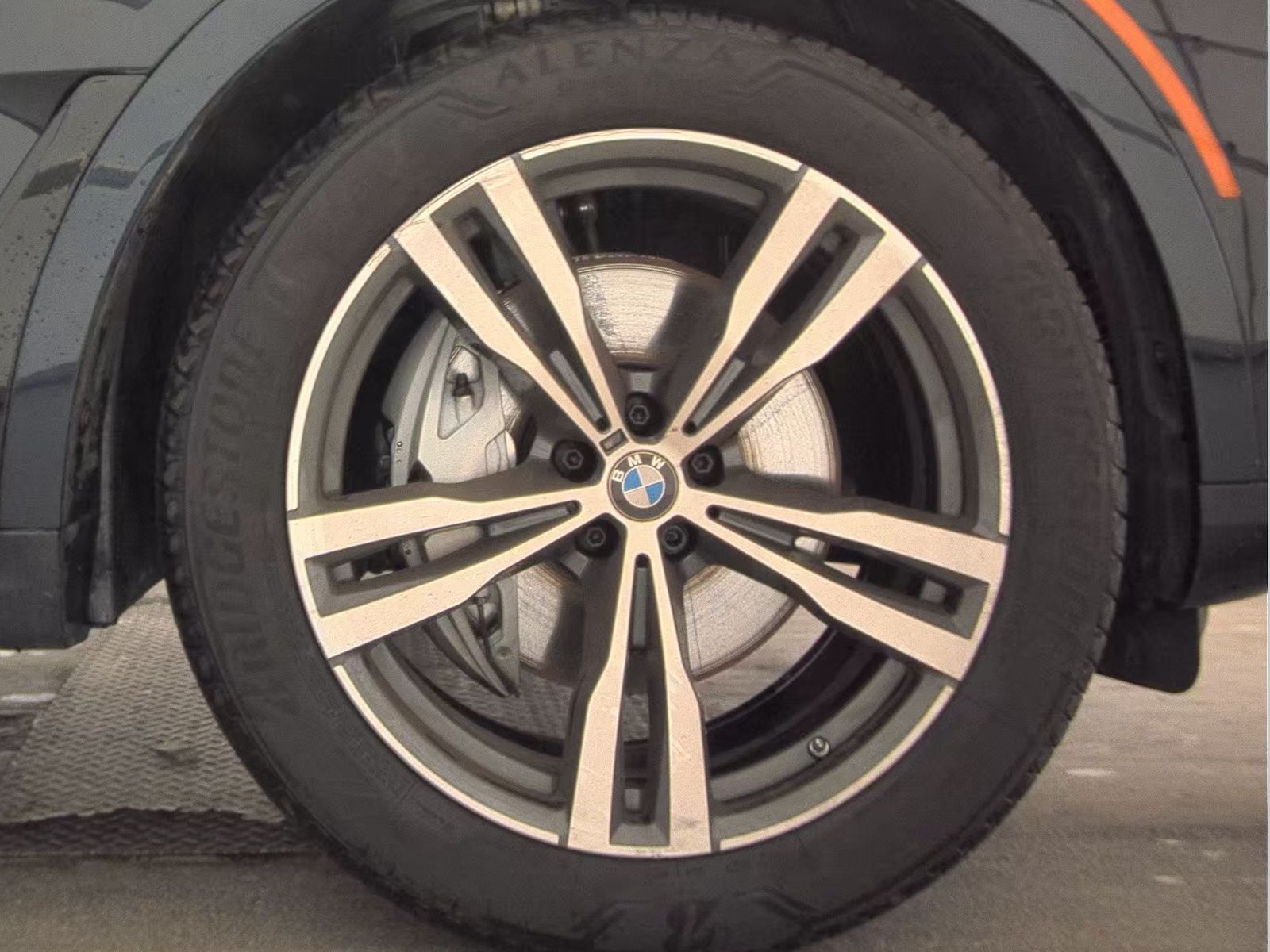 2023 BMW X7 xDrive40i AWD