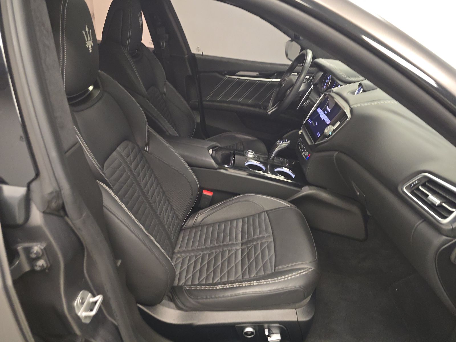 2022 Maserati Ghibli Modena RWD