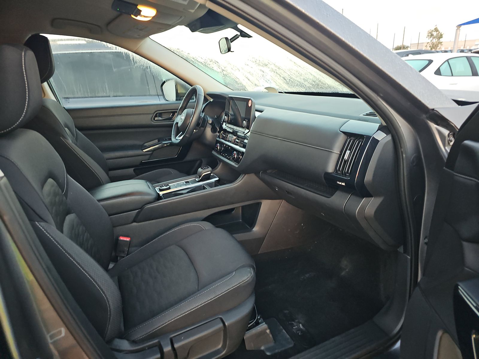 2025 Nissan Pathfinder SV AWD