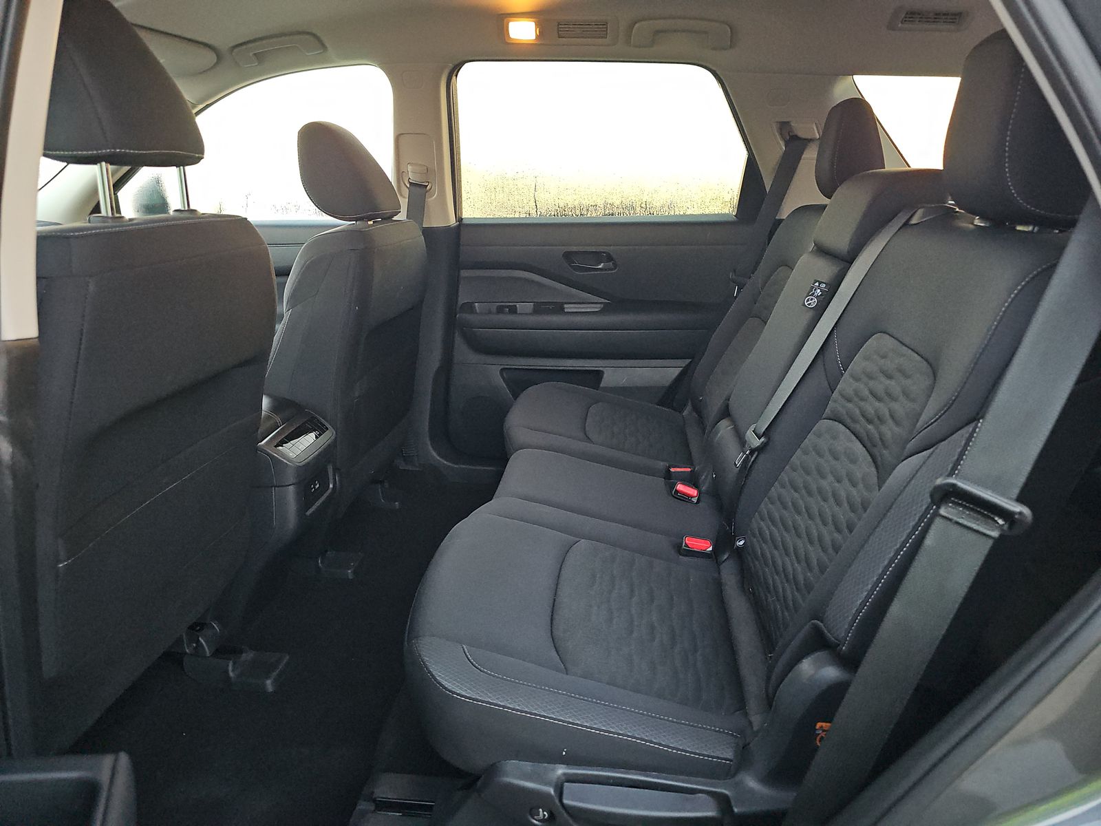 2025 Nissan Pathfinder SV AWD