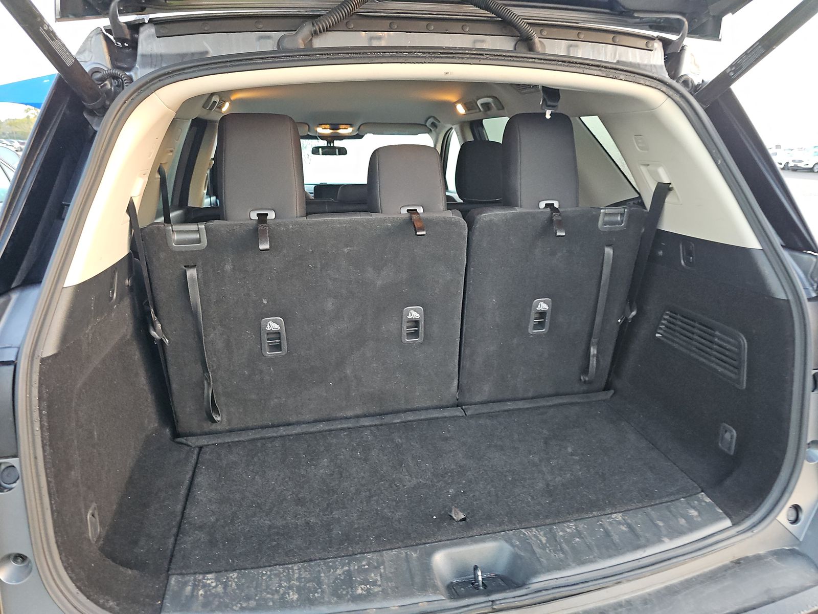 2025 Nissan Pathfinder SV AWD