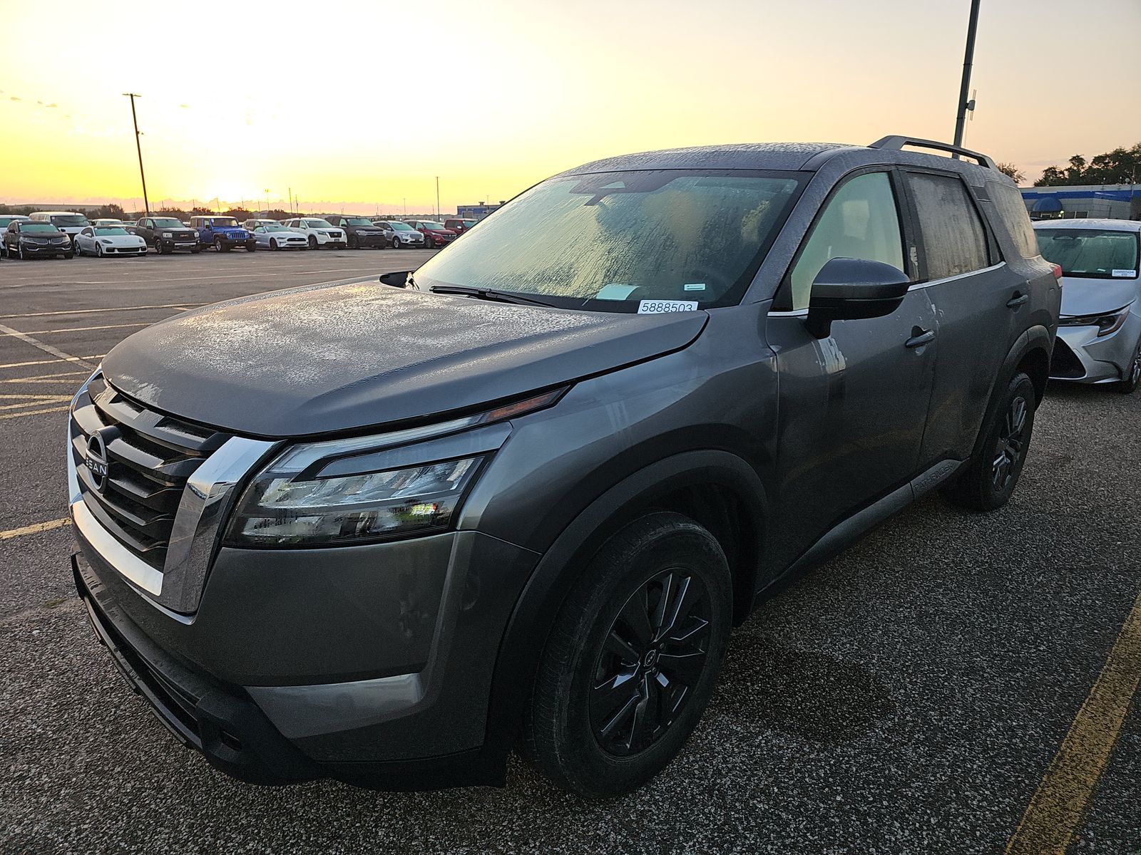 2025 Nissan Pathfinder SV AWD