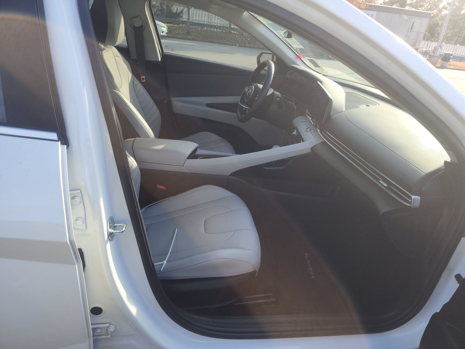 2023 Hyundai Elantra Hybrid Limited FWD