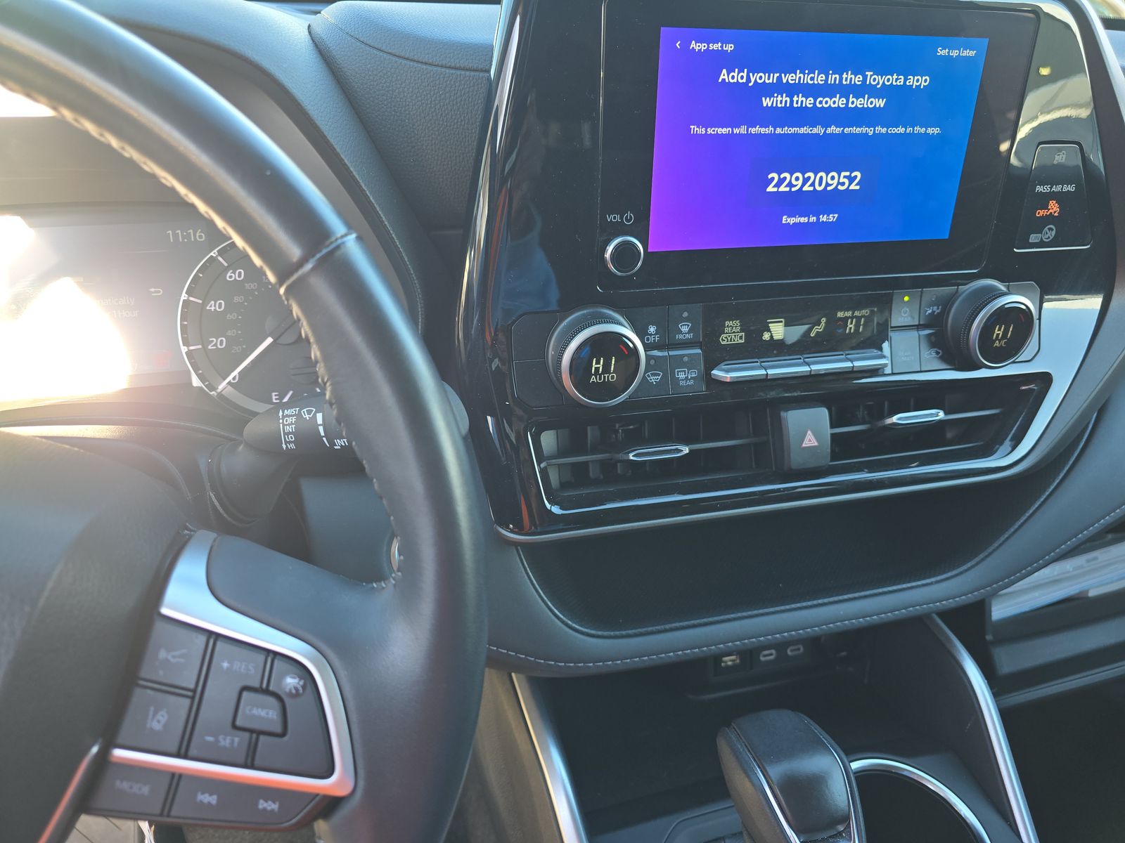 2024 Toyota Highlander LE AWD