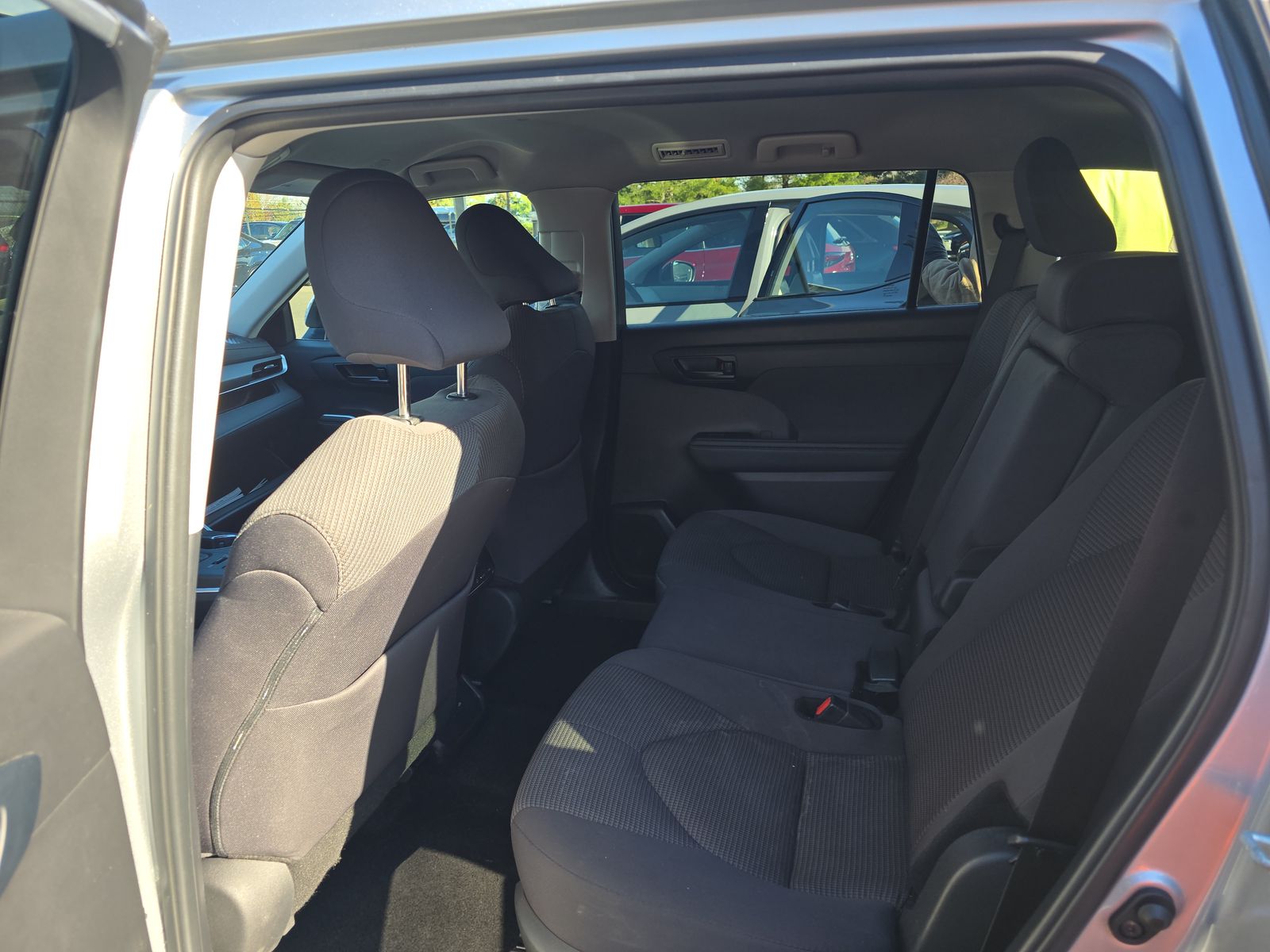 2024 Toyota Highlander LE AWD