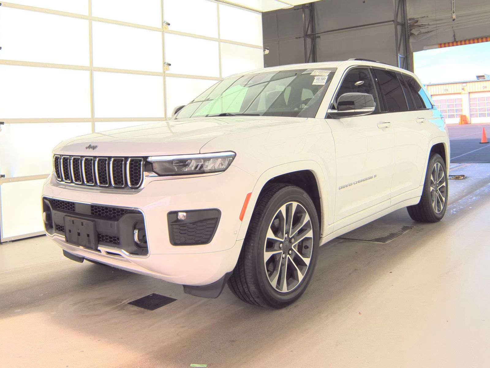 2022 Jeep Grand Cherokee Overland AWD