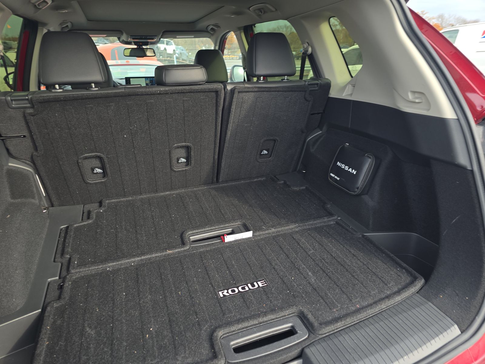 2025 Nissan Rogue SL FWD