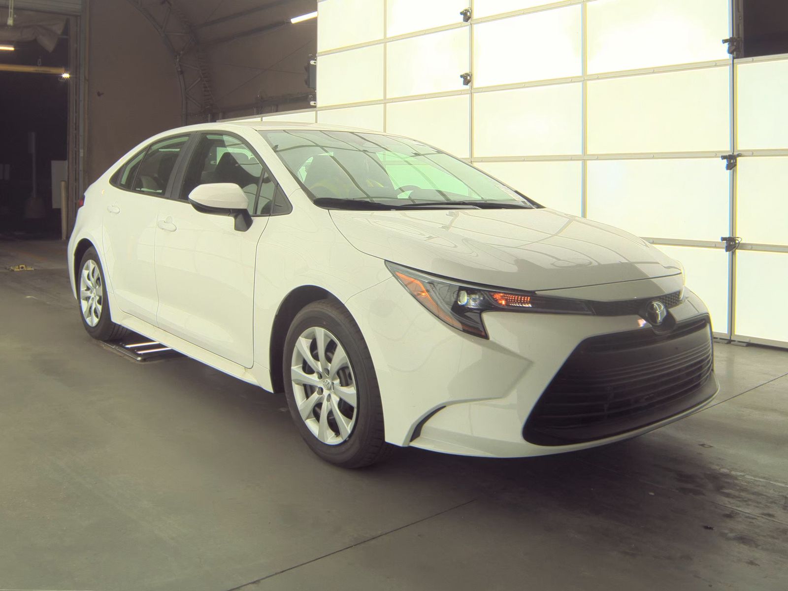 2025 Toyota Corolla LE FWD