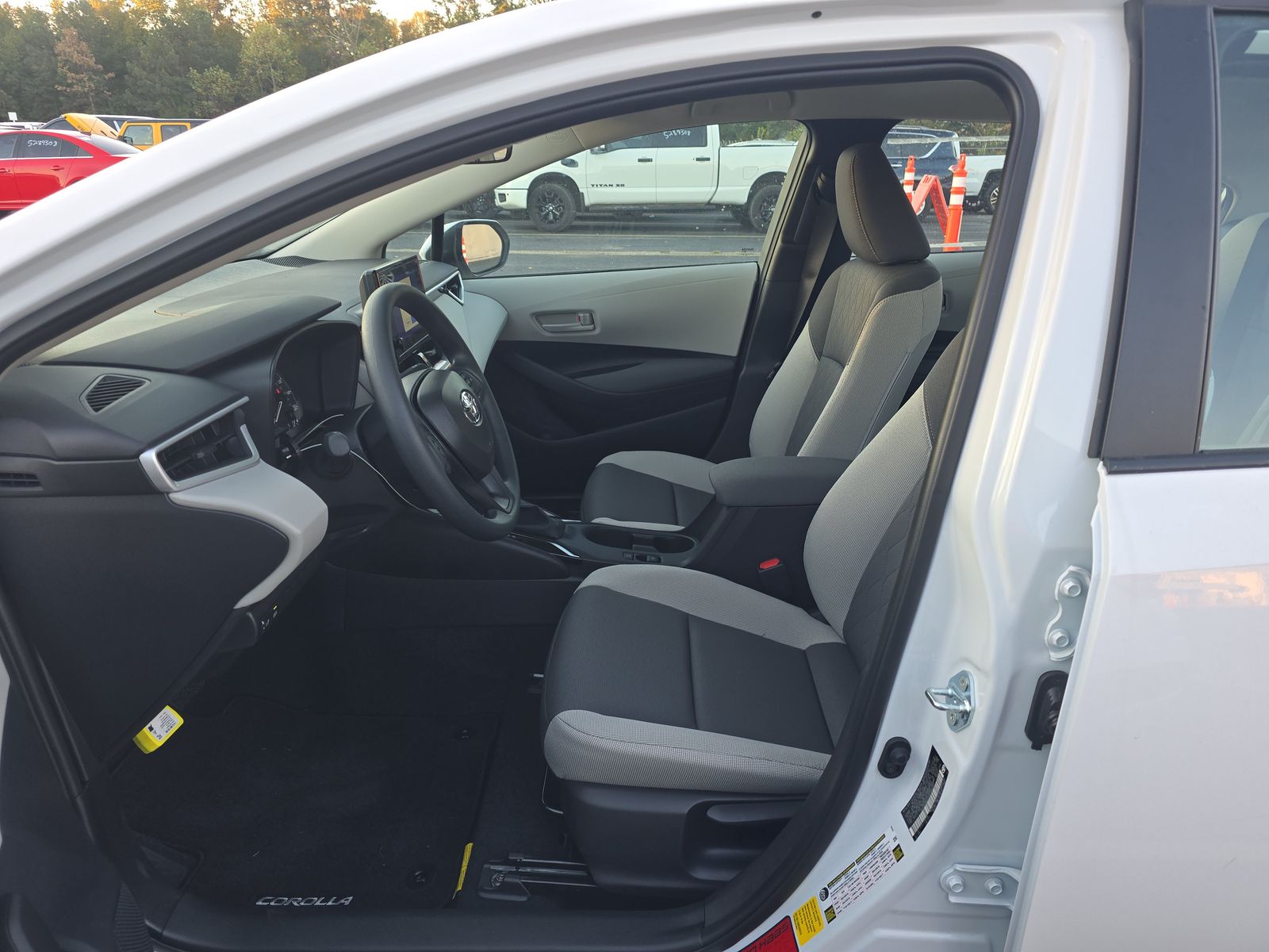 2025 Toyota Corolla LE FWD