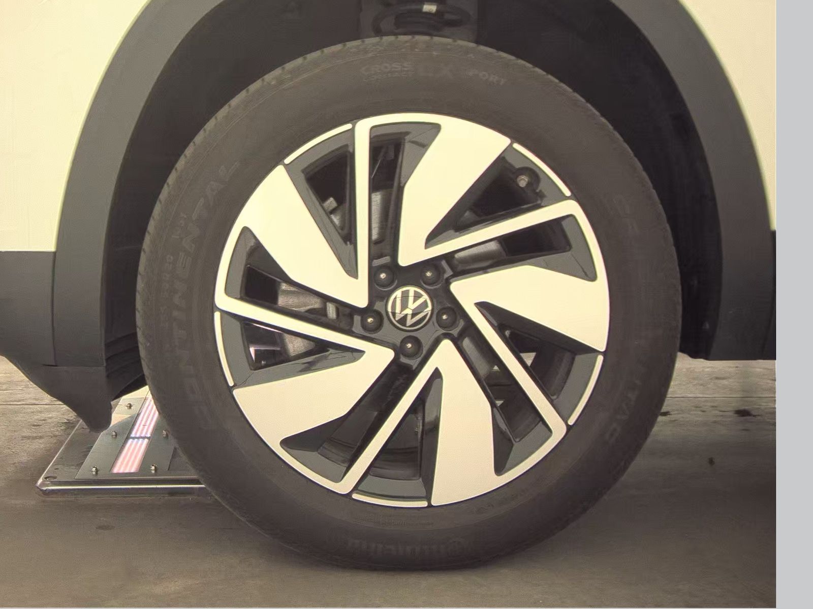 2024 Volkswagen Atlas 2.0T SEL AWD