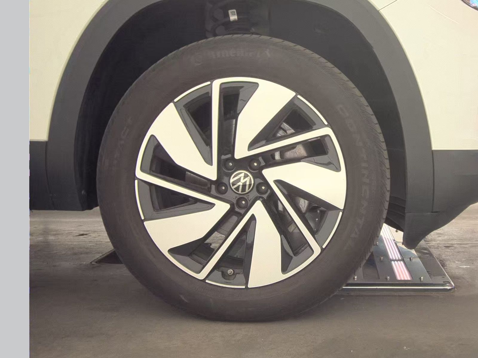 2024 Volkswagen Atlas 2.0T SEL AWD