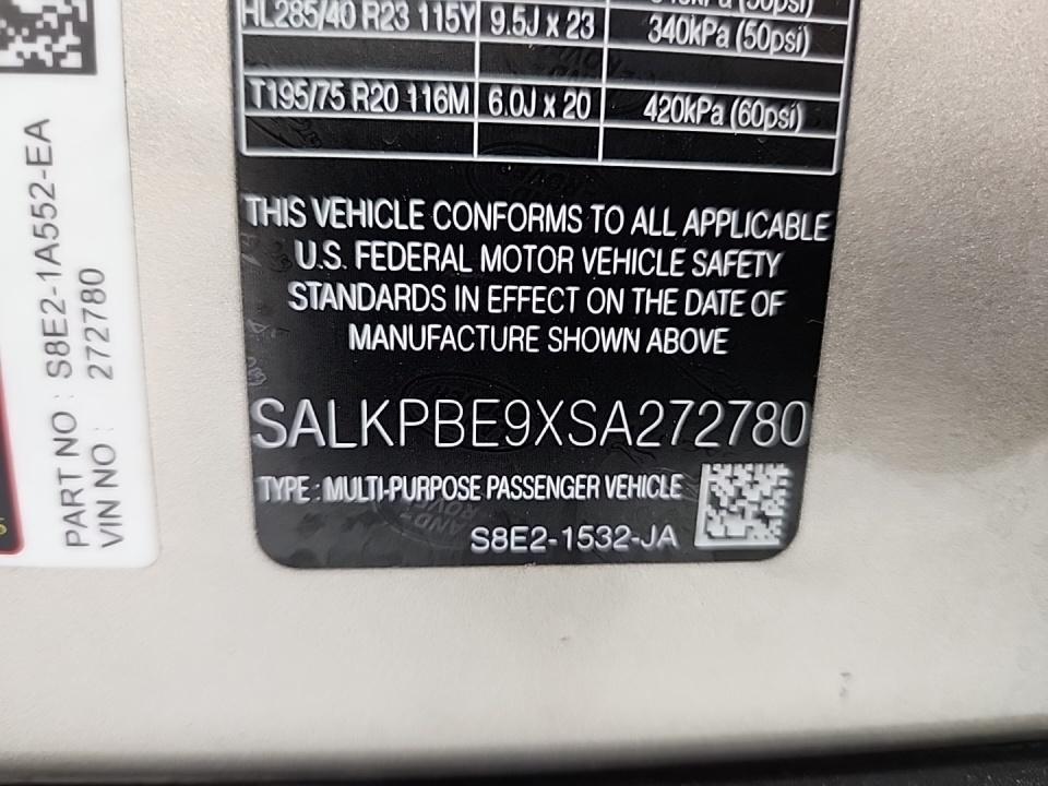 2025 Land Rover Range Rover SE LWB AWD